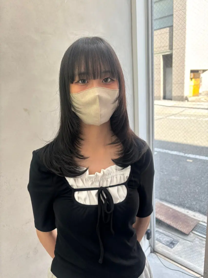 ミディアム 顔周りカット レイヤーカット 中田 渚のヘアスタイル