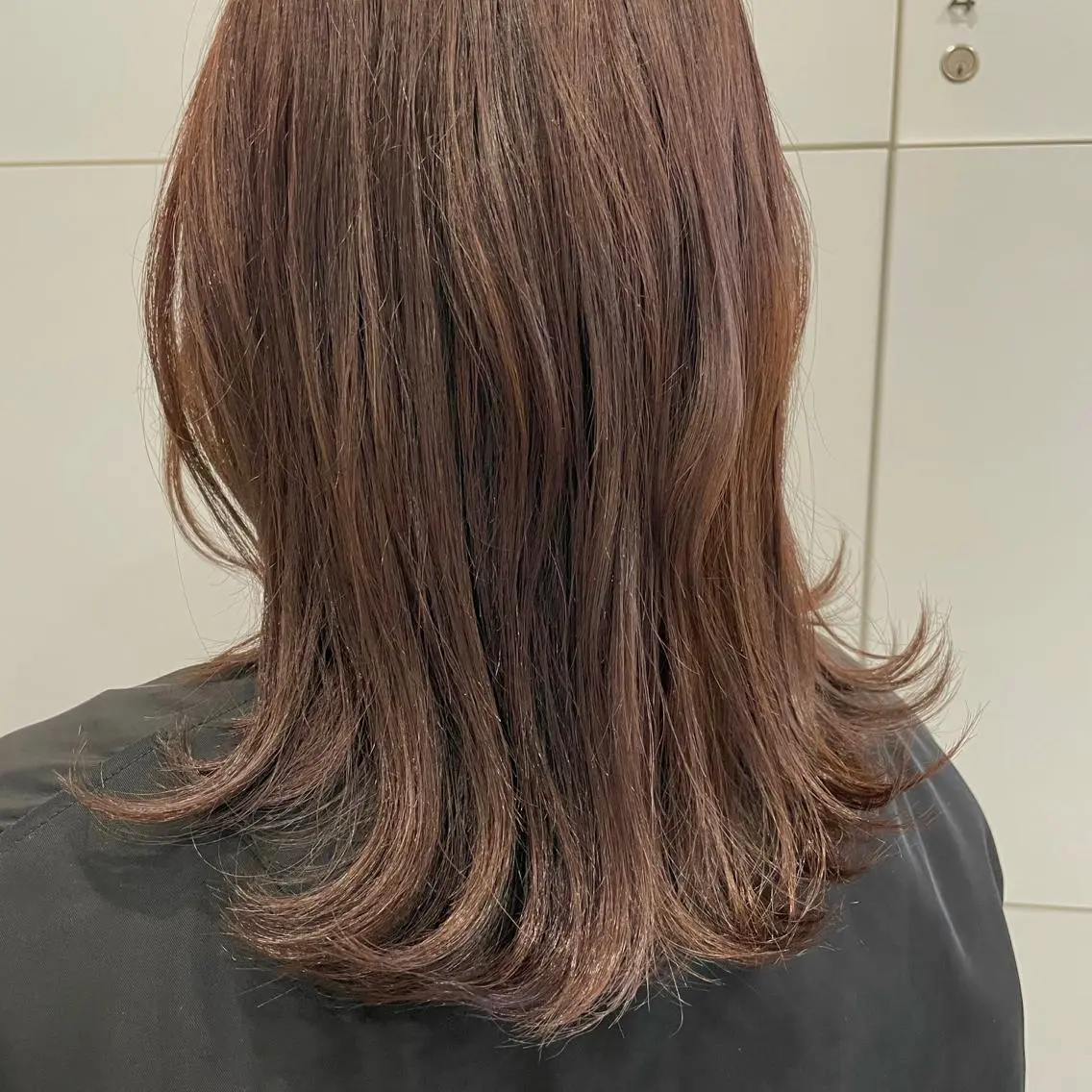 カラー ブラウンカラー バイオレットカラー バイオレットブラウン 中根 麻友香のヘアスタイル
