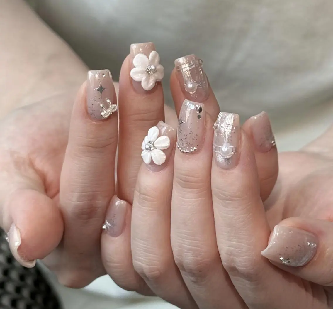 ネイル ハンドネイル 🎀 NaNa_nailのネイルデザイン