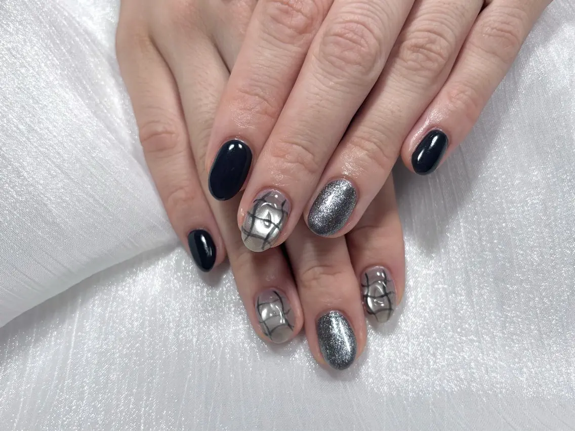 ネイル Felix nail 🖤seriのネイルデザイン