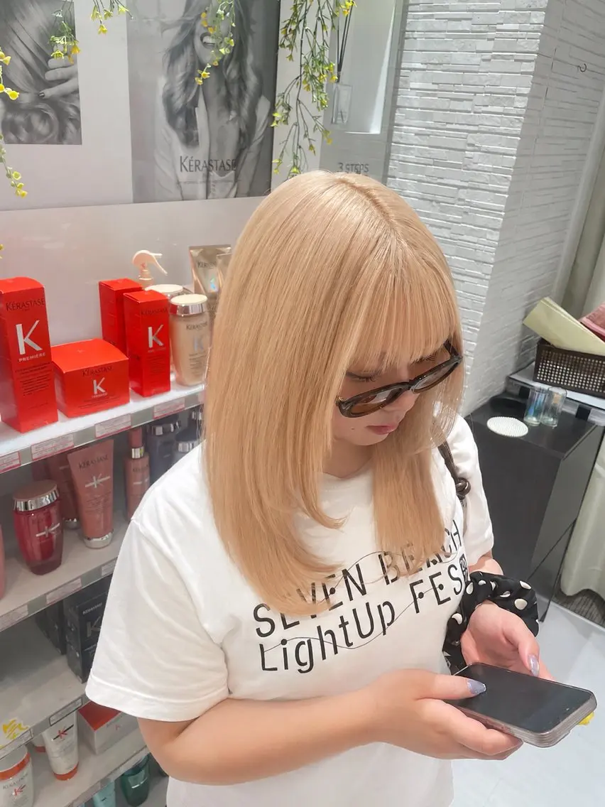 ロング カラー ブリーチ ハイトーンカラー ヘアカラー 佐々木 空人のヘアスタイル
