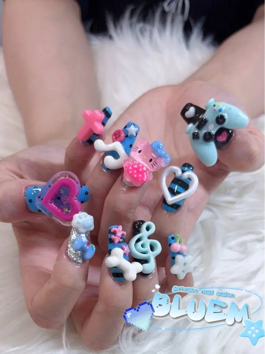 ネイル ハンドネイル BLUEM みおちのネイルデザイン