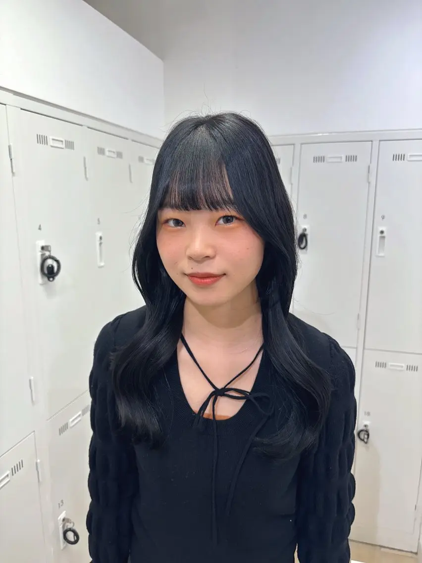ロング カラー グレージュ オリーブグレージュ オリーブグレー カット 縮毛矯正 長妻莉央/縮毛矯正 髪質改善カラーのヘアスタイル