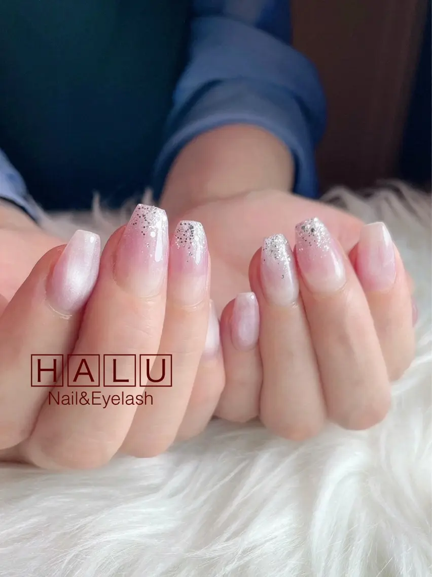 ネイル キラキラネイル シルバー HALU ハルのネイルデザイン