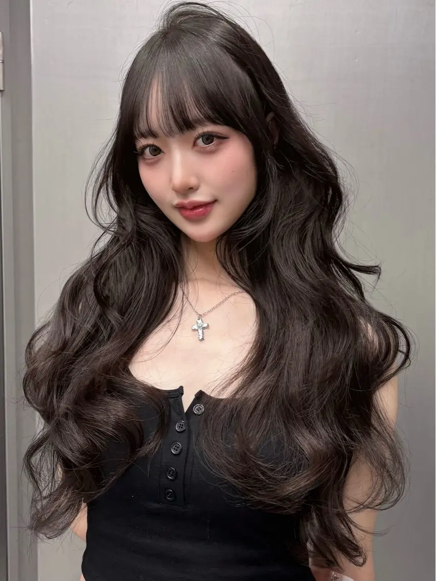 ロング カラー ブラウンカラー ダークブラウン レイヤーカット カット ヘアカラー トリートメント SHOUHEI 韓国風レイヤーカットのヘアスタイル