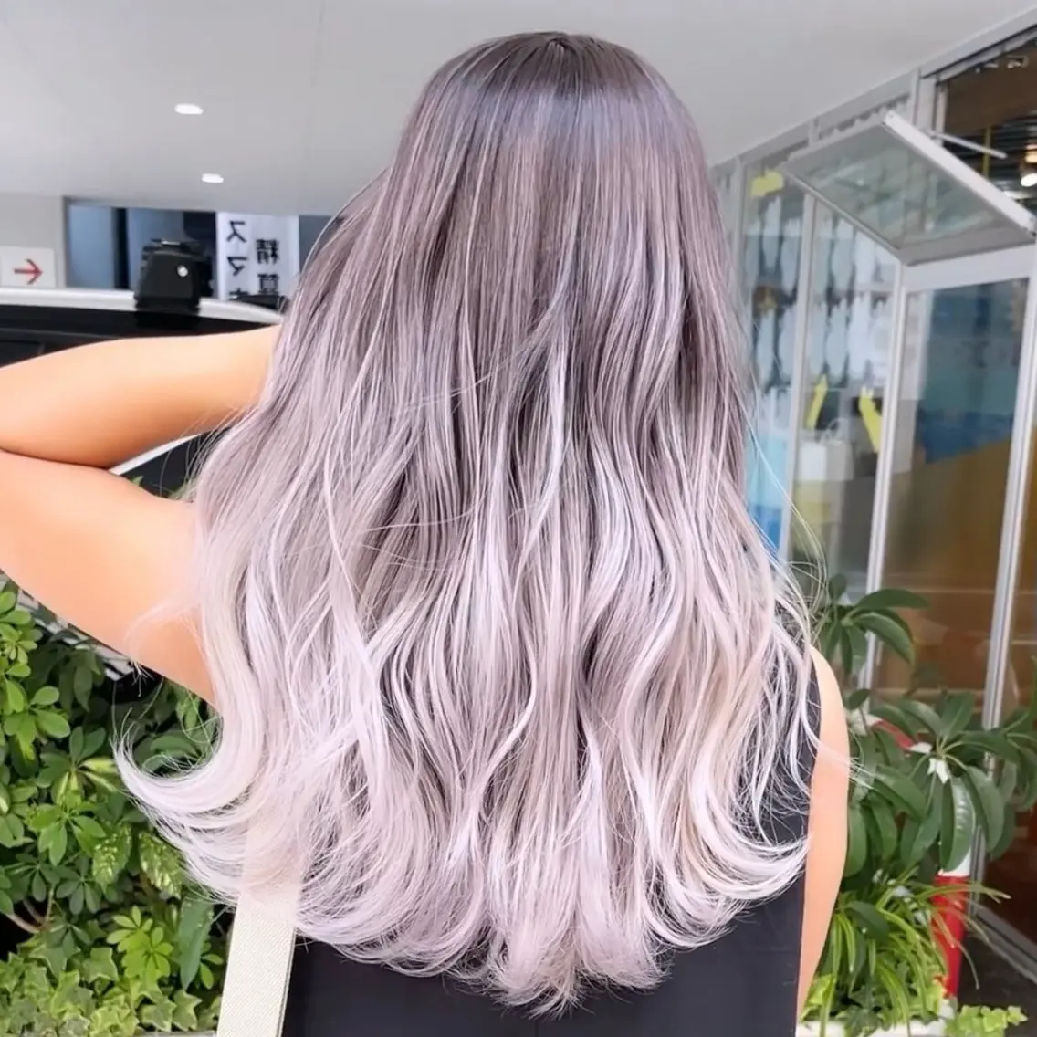 ロング レイヤーカット 海外ハイトーン 🇺🇸sakiのヘアスタイル