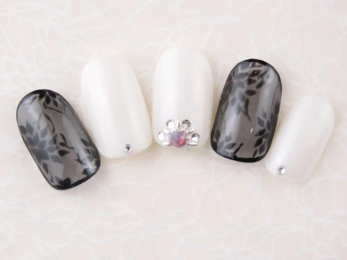 ネイル パラジェル lira nailのネイルデザイン