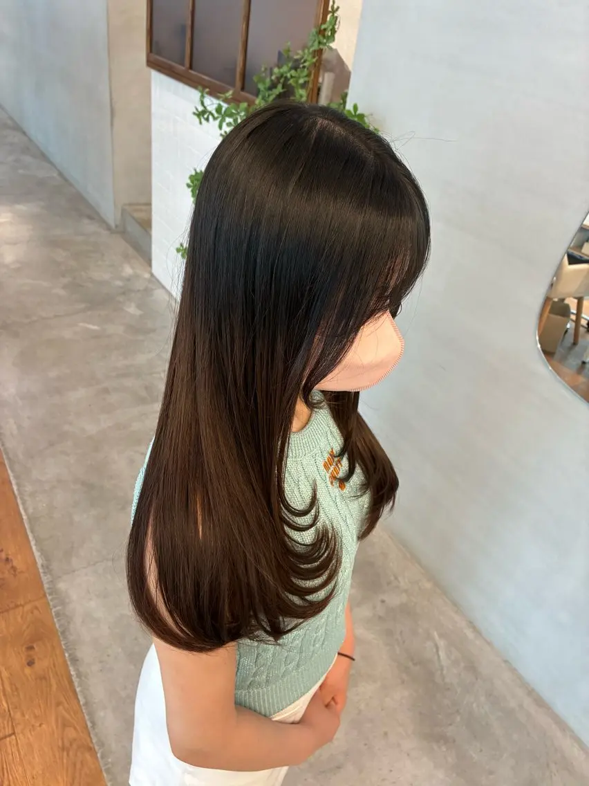 ロング カット 山本 睦のヘアスタイル