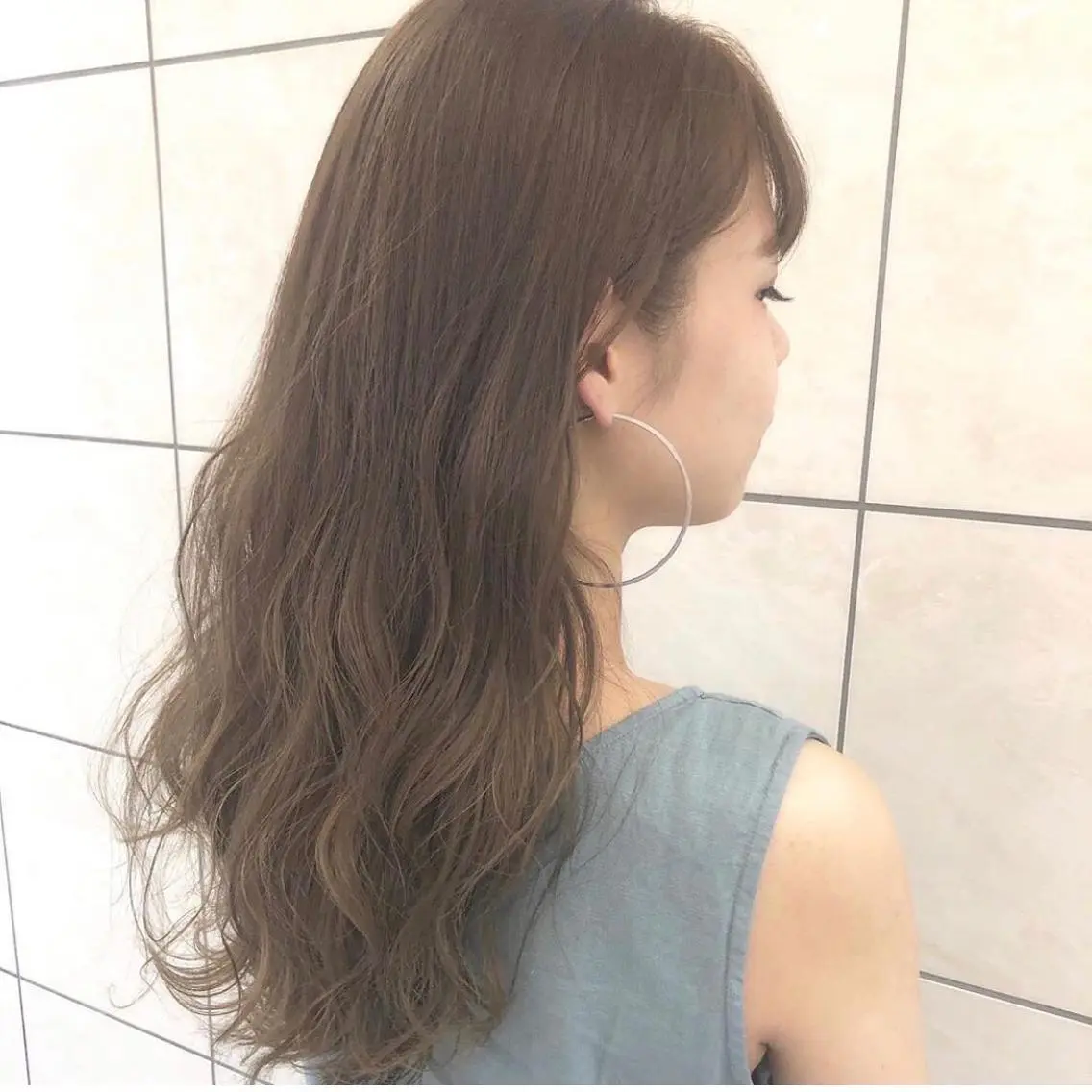 ロング カラー 栗原 瑠世のヘアスタイル