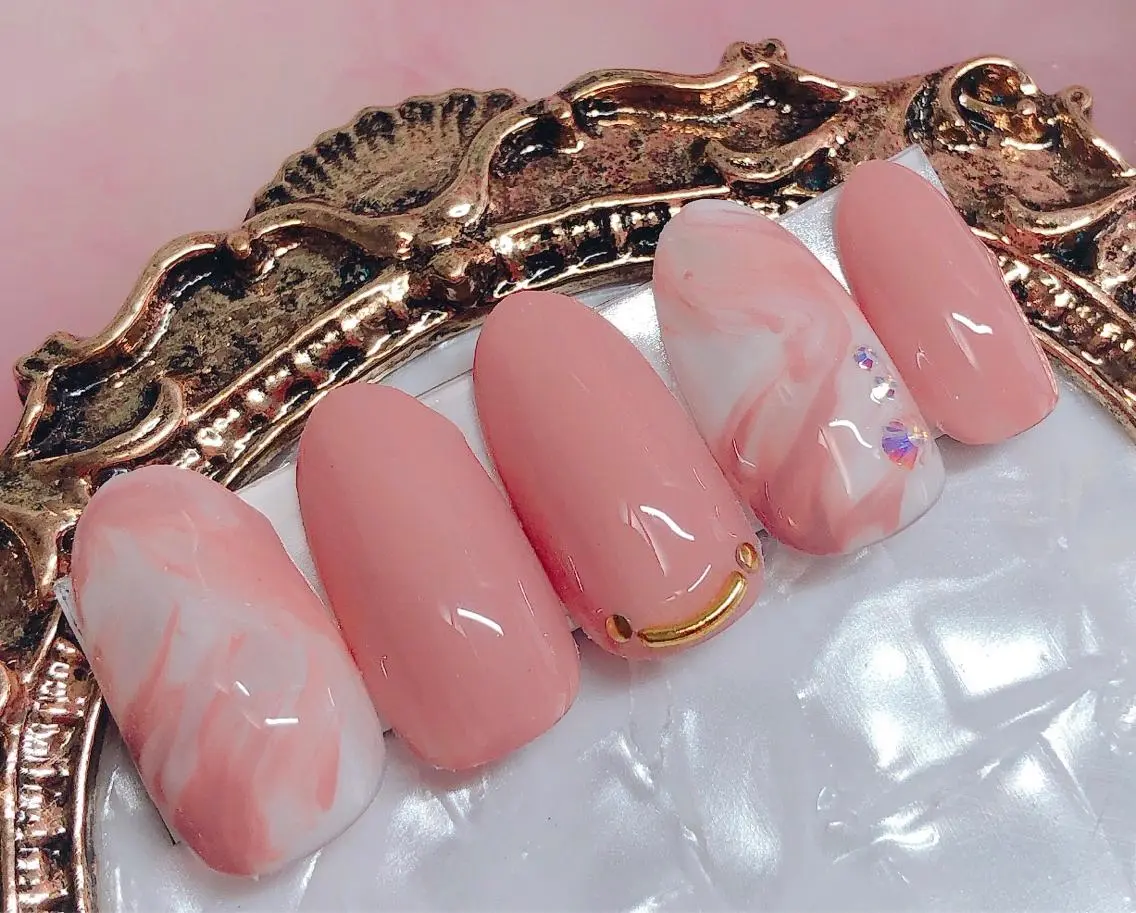 ネイル ハンドネイル CROWN プライベートサロンのネイルデザイン