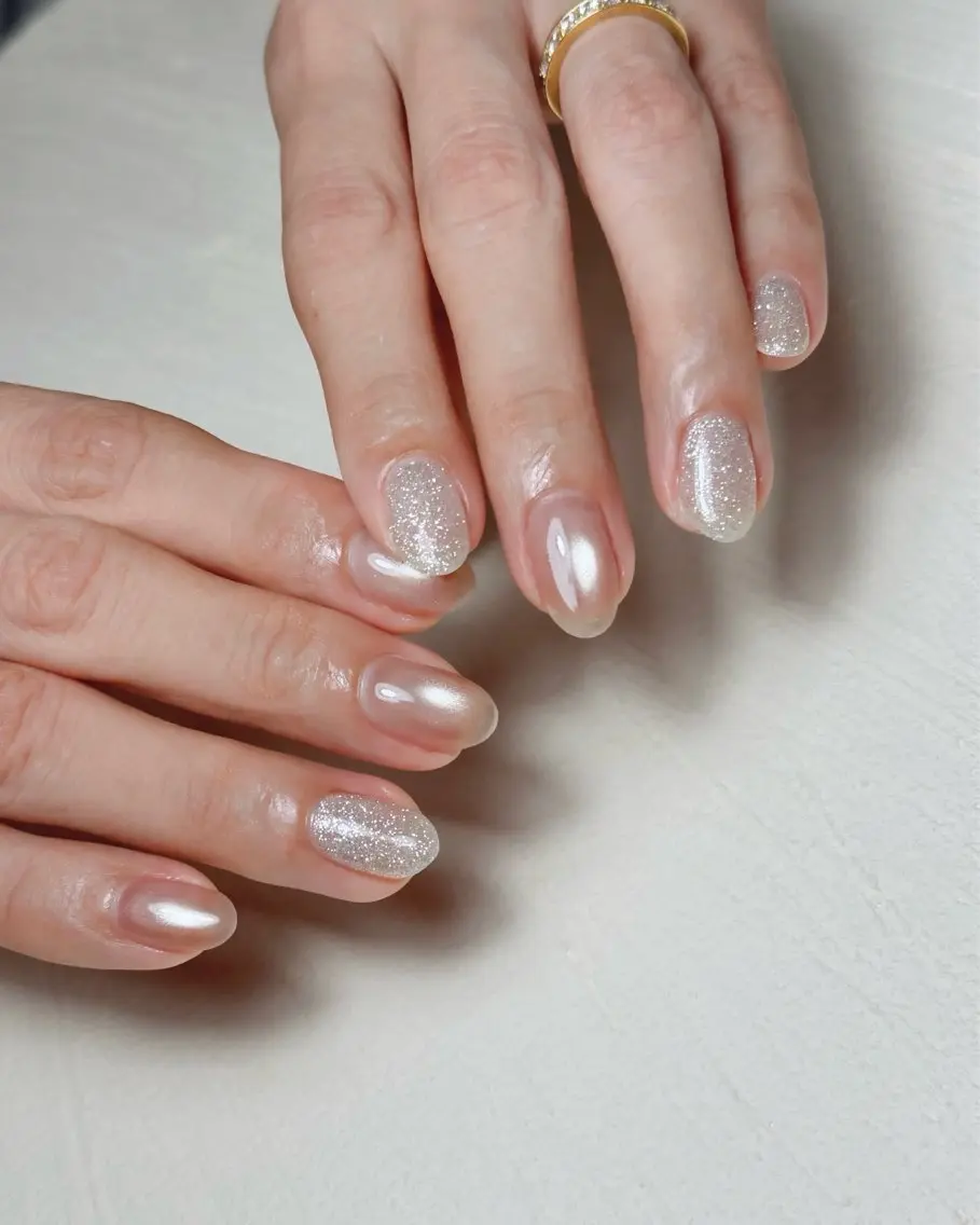 ネイル ハンドネイル Tiny Glowのネイルデザイン