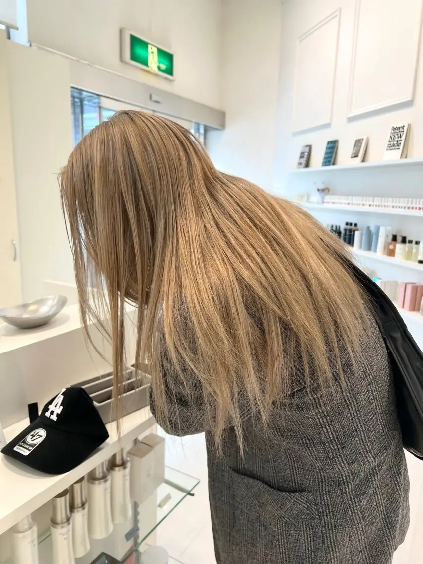 ロング ヘアカラー Parve  Mix 🫧梶川虹のヘアスタイル