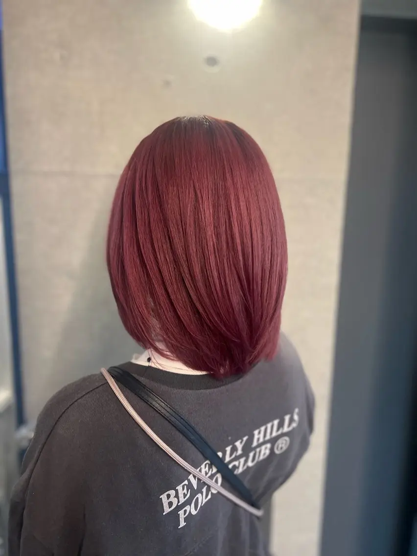 ミディアム カラー ブリーチ ボルドーカラー ハイトーンカラー ピンクカラー エクステ ヘアカラー 吉野 瑳桜のヘアスタイル
