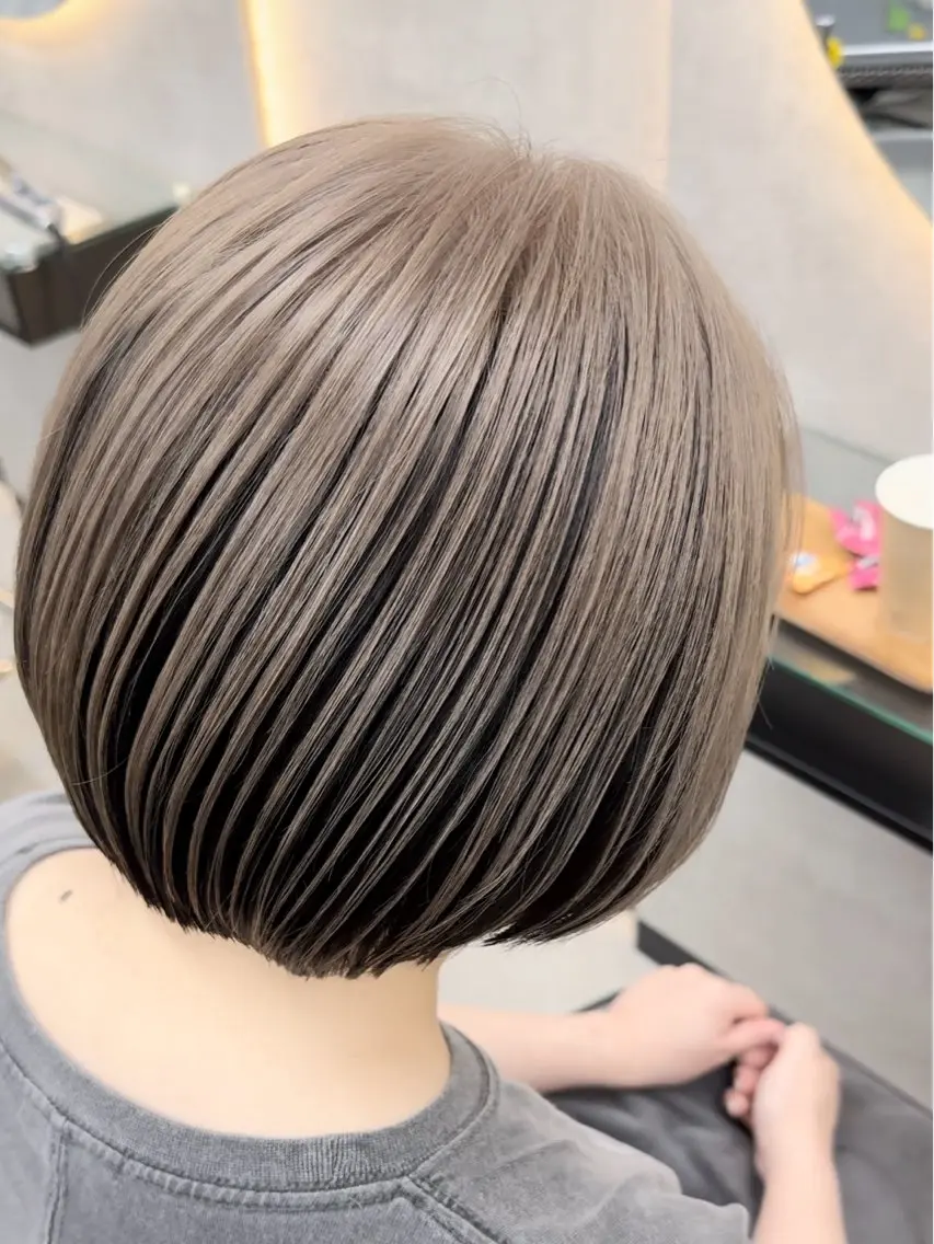 ショート ヘアカラー トリートメント 垢抜け🪄透明感✨ ブリーチ特化のヘアスタイル