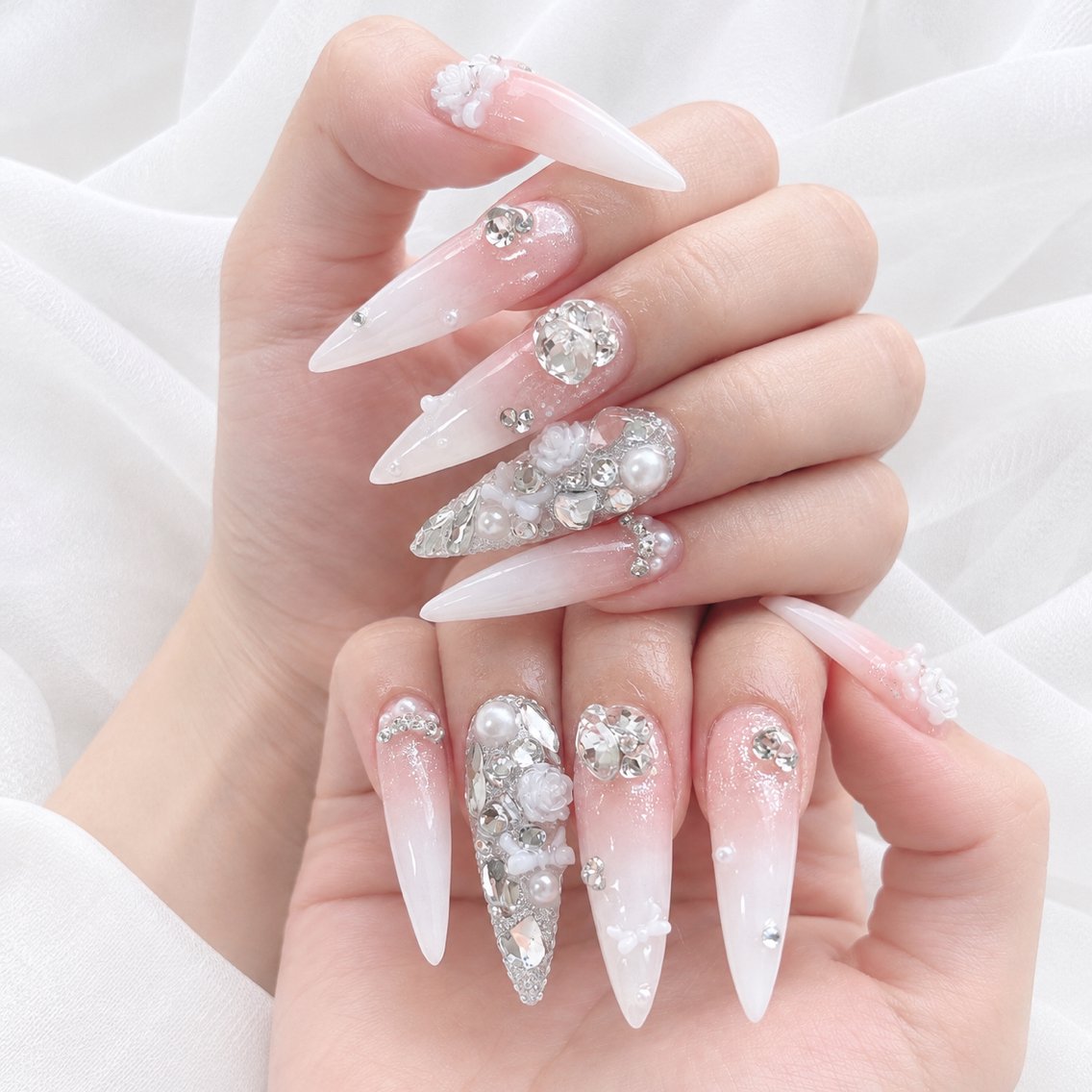 ロング 韓国風ヘア ロング ハンドネイル ハンドケア CHIBI NAIL SALON 船橋のネイルデザイン