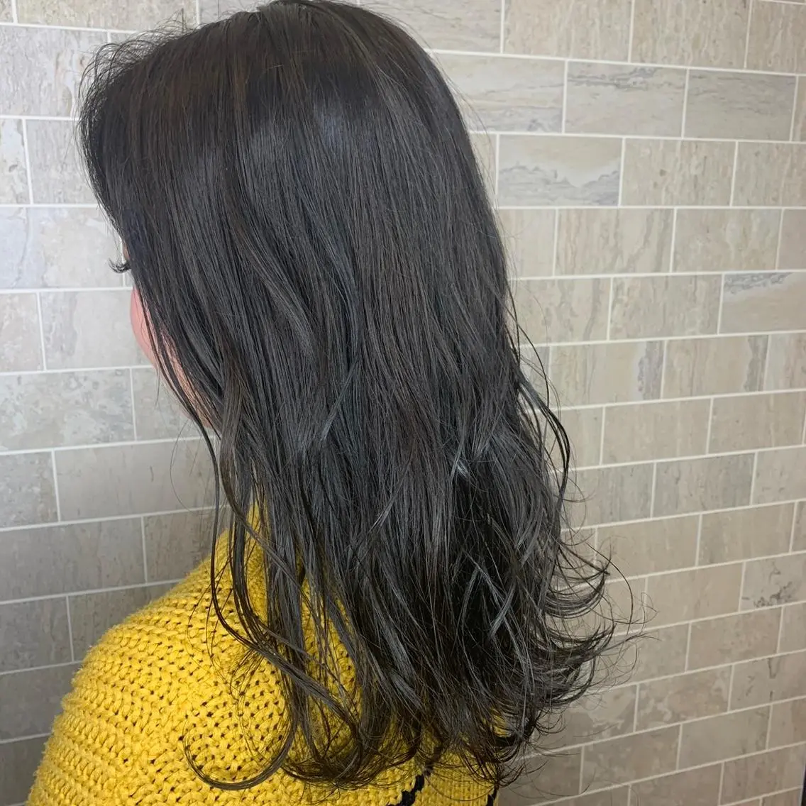 セミロング 齋藤 樹里のヘアスタイル