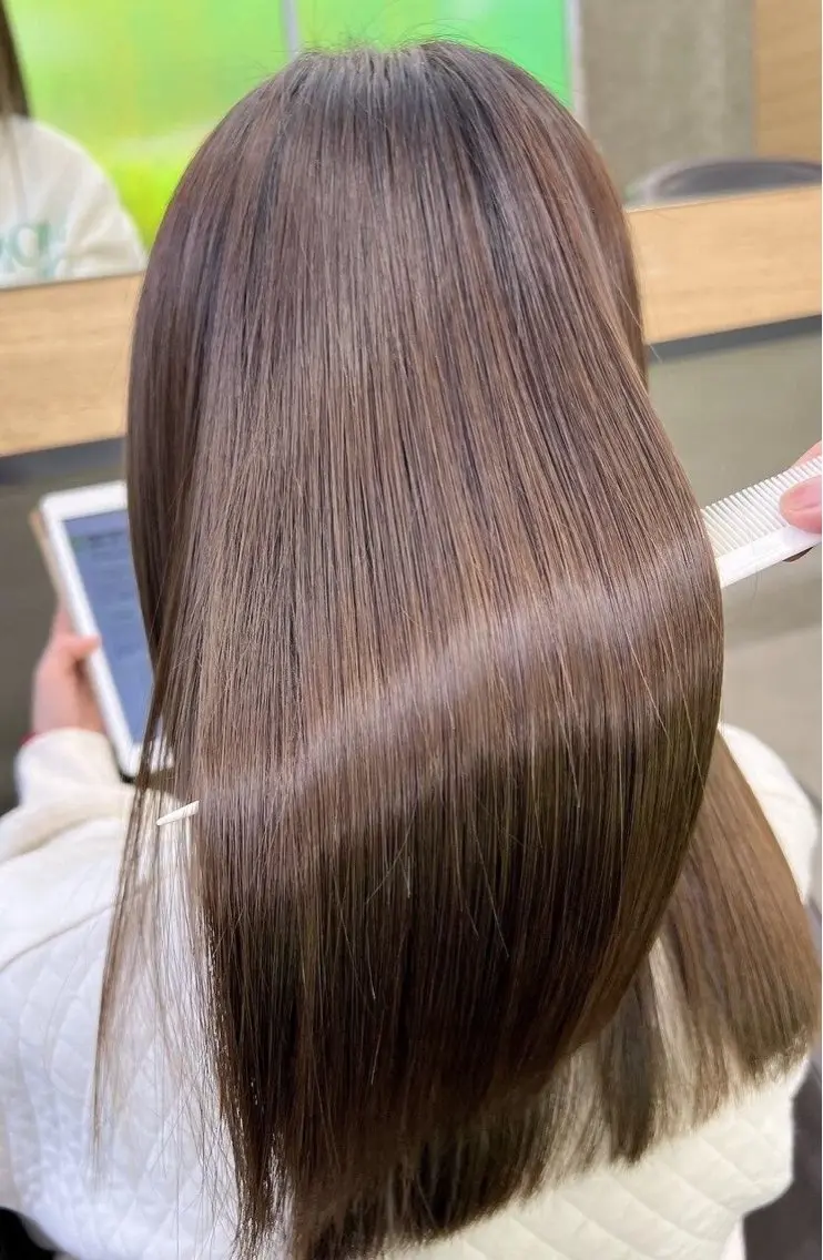 カラー ブラウンカラー ナチュラルブラウン ヘアカラー Shinobu🤍 梅田のヘアスタイル