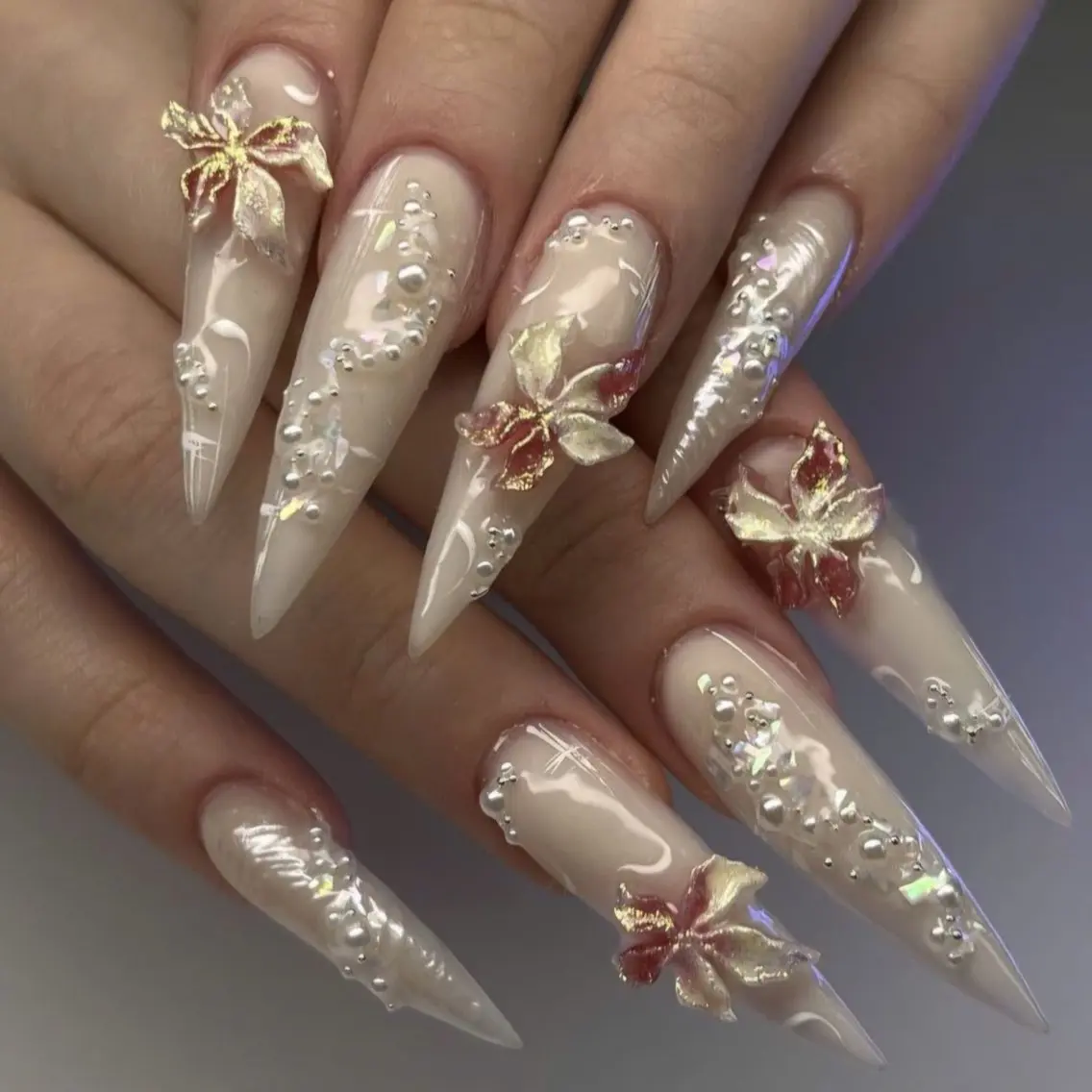 ネイル フラワーネイル ジェルネイル キラキラネイル 韓国ネイル ロングネイル ハンドネイル Blingg NailStudioのネイルデザイン