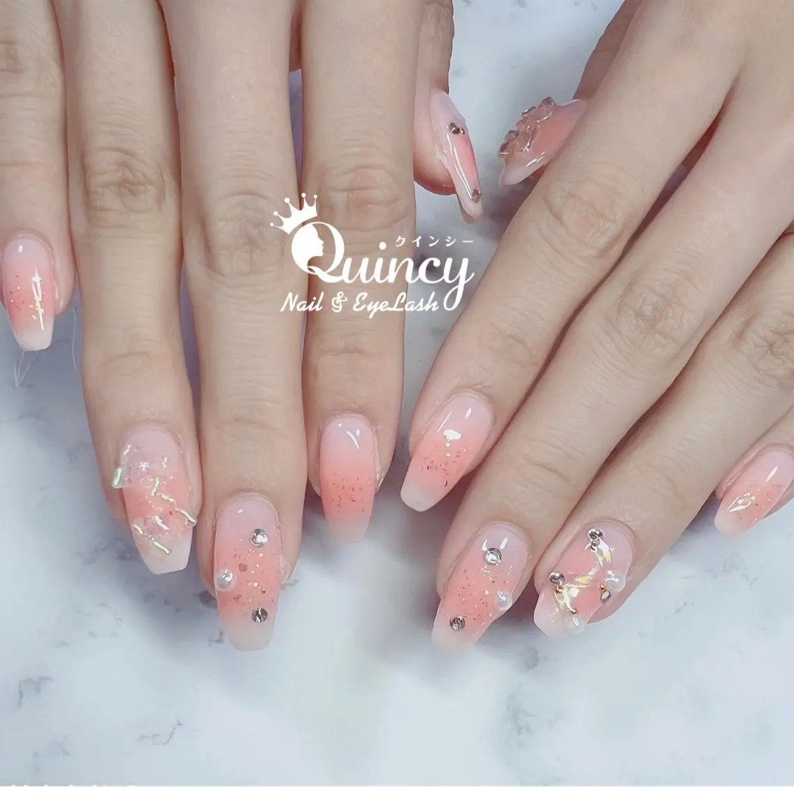 ネイル Quincy ネイル&アイラッシュのマツエク・マツパデザイン