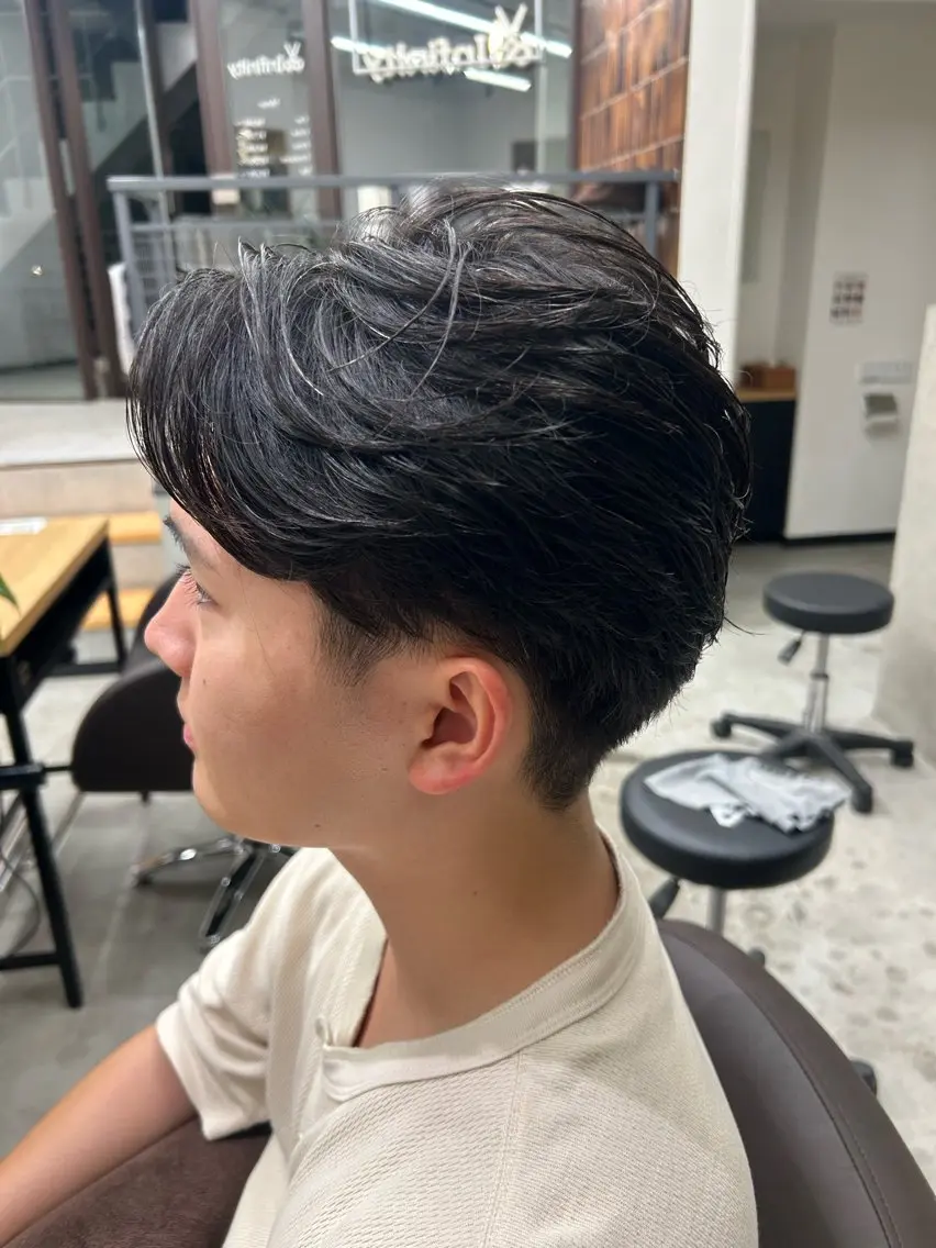 ショート メンズ センターパート 繁田 光優のヘアスタイル