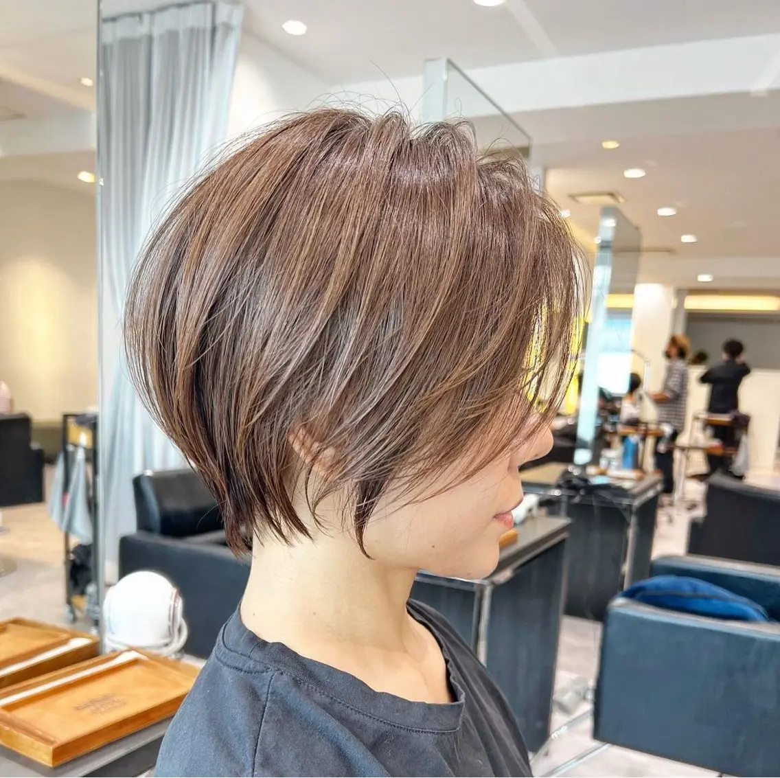 ショート カラー 透明感カラー ショートヘア カット ヘアカラー 耳かけショート⛌似 合わせカラー🌟荒砂のヘアスタイル