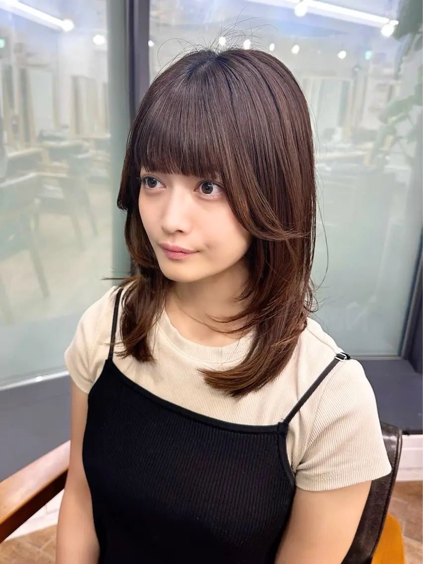 ミディアム カラー パーマ ヘアアレンジ メンズ キッズ レイヤーカット／ 巻ける縮毛矯正のヘアスタイル