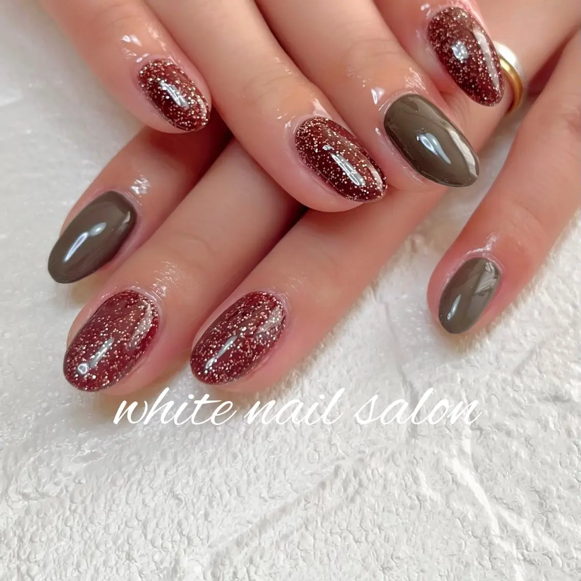 ネイル ラメ(グリッター) シンプルネイル white nail salonのネイルデザイン