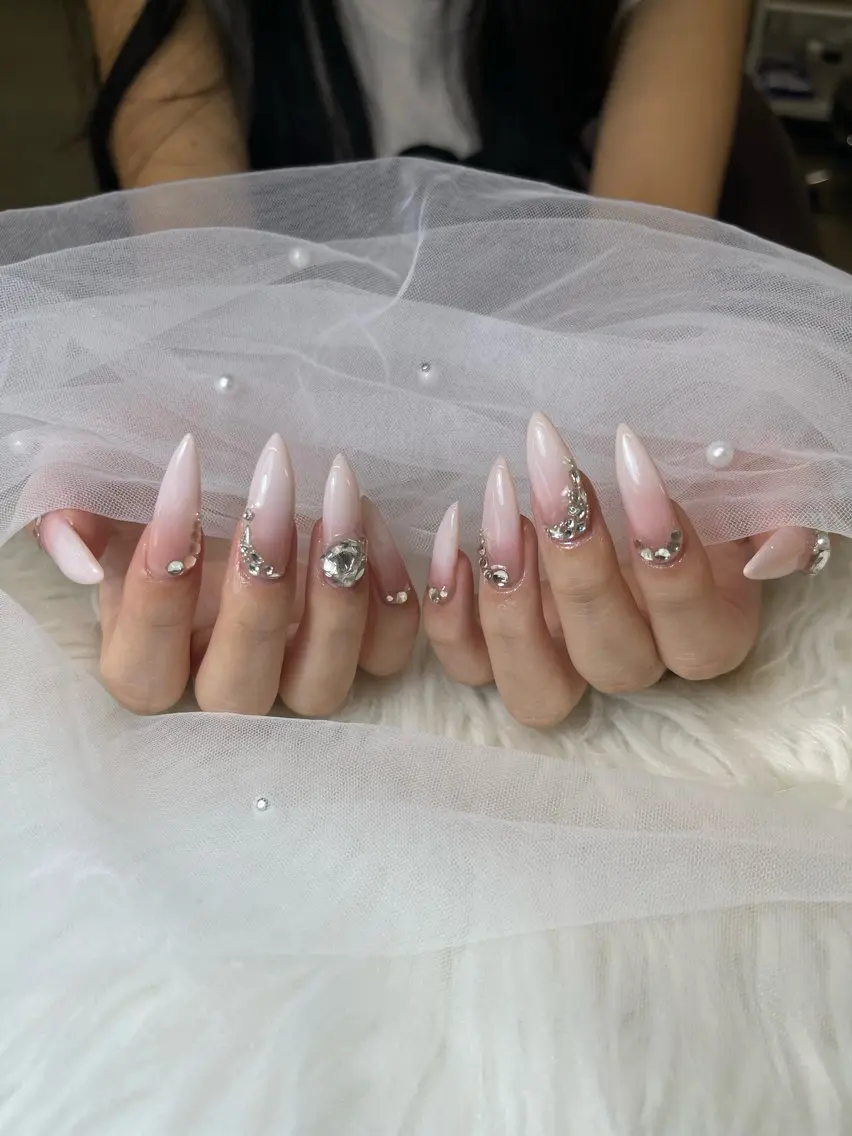 ネイル ハンドネイル NiJi Nailsのネイルデザイン