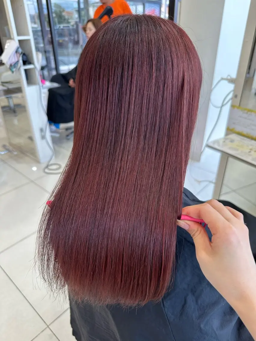 ロング カラー ハイトーン/ブリーチ Nozomiのヘアスタイル