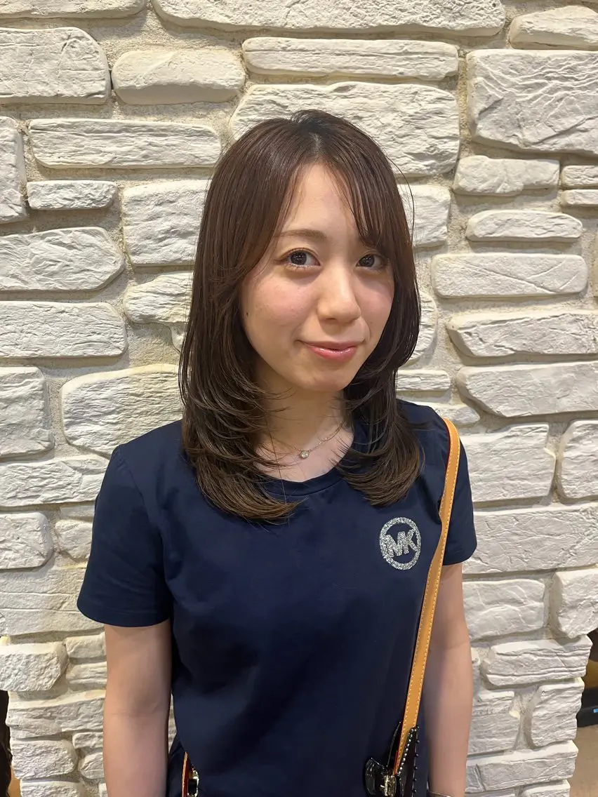 セミロング レイヤーカット ヘアカラー 遠藤 巴菜のヘアスタイル