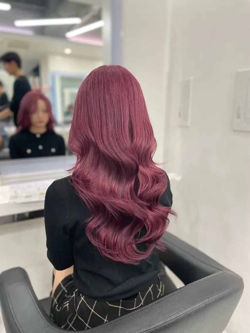 ロング 暖色系ハイトーン♡ mioriのヘアスタイル