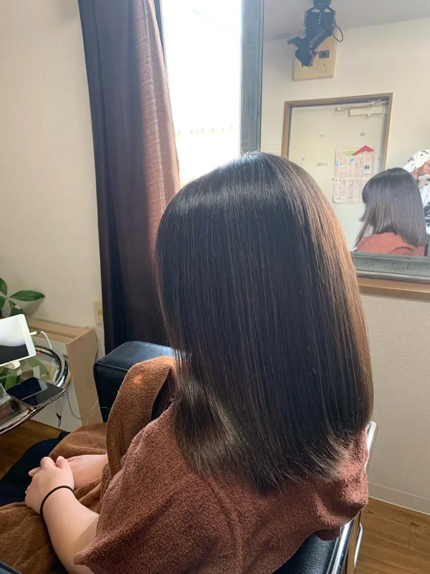 ヘアカラー&カット( ¯•ω•¯ )髪に優しいカラーで施術します。ご希望の色に合わせて調合します!!ロング料金ナシ!!の写真