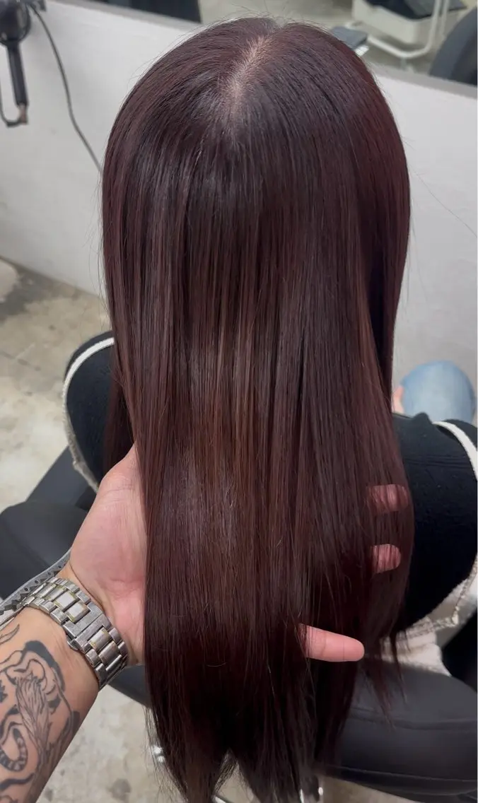 セミロング カット 縮毛矯正 トリートメント 艶髪/縮毛矯正 特化 ヒトシのヘアスタイル
