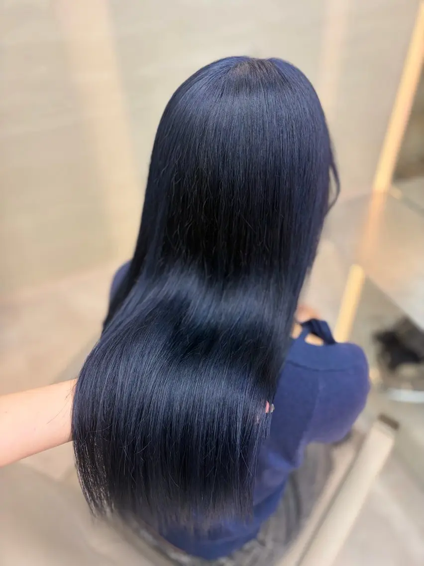 ロング カラー ブリーチ 透明感カラー ダブルカラー ネイビーカラー オレンジ ヘアカラー トリートメント 🪽あすみ/透明感 /艶髪特化🪽のヘアスタイル