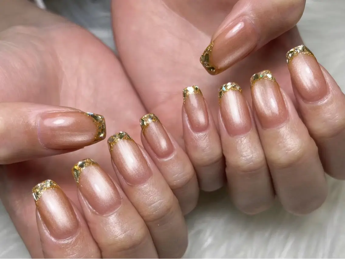ガラスフレンチ💅オフなし🍑 （ベースカラー変更🉑➕1100円🫧）の写真