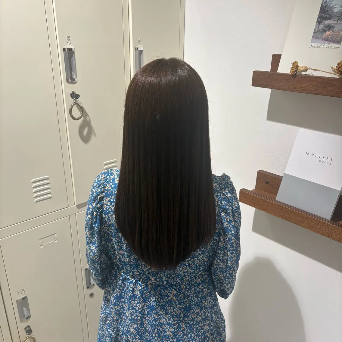 カラー アッシュ 藤波 愛佳のヘアスタイル