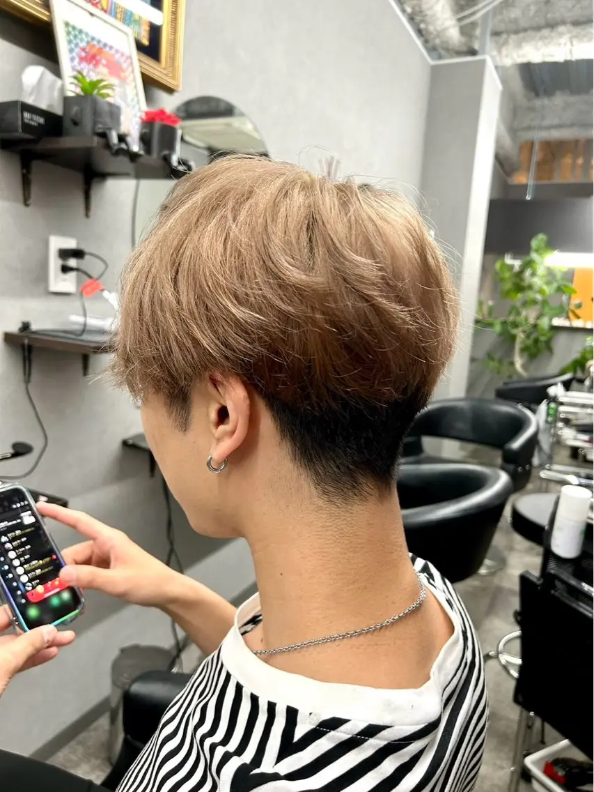 カラー メンズ メンズブリーチ ブリーチ ヘアカラー 🌹ミラクル美容師 🌹ブリーチ✨くっぽのヘアスタイル