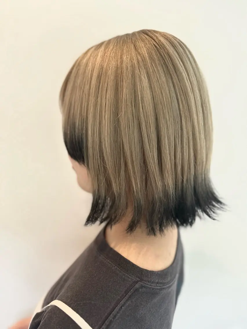 ショート カラー ブリーチ cuore🥨きなみ まいのヘアスタイル