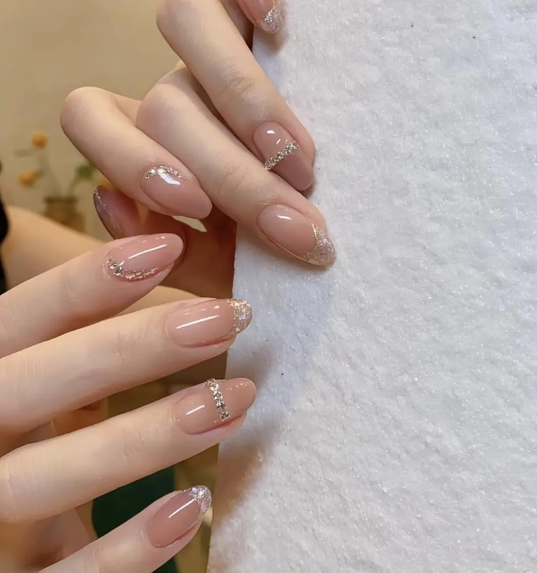 ネイル エリ🫧 nail池袋東口のネイルデザイン