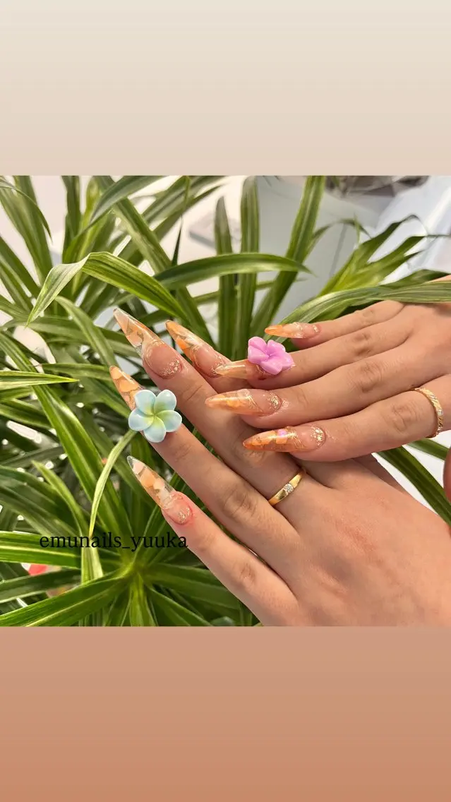 ネイル ミラーネイル EMU nails YUUKAのネイルデザイン