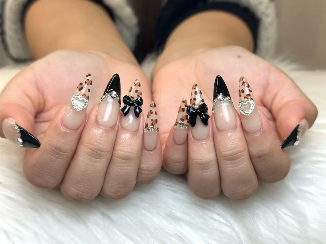 ネイル アートネイル ジェルネイル マグネットネイル ハンドネイル JennNail_ マオのネイルデザイン
