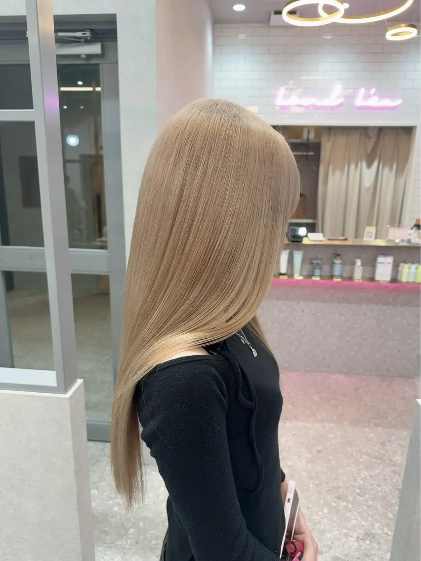 カラー 透明感カラー ハイトーンカラー ヘアカラー トリートメント ヘッドスパ Rio /ハイトーン /透明感カラーのヘアスタイル