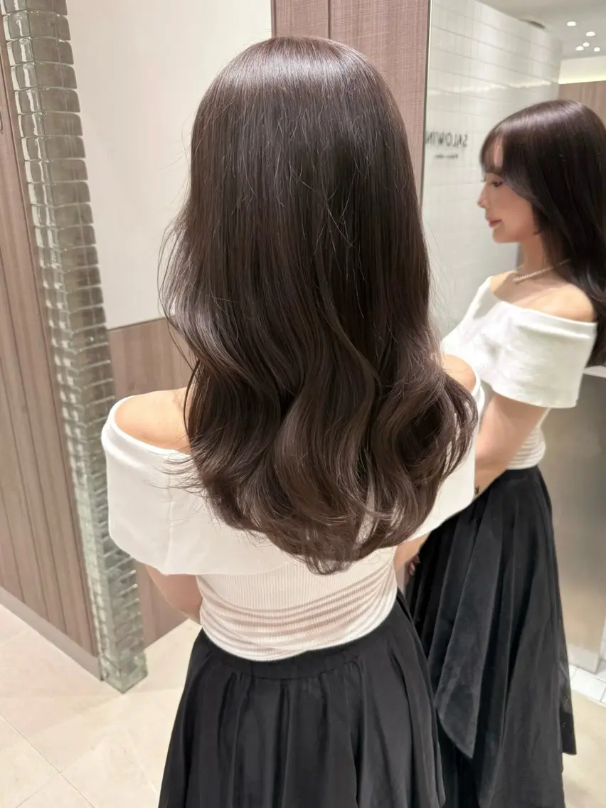 ロング カラー カット ヘアカラー トリートメント ヘッドスパ 上品ヘア🤍顔周り/ レイヤー✨/林遼一郎のヘアスタイル