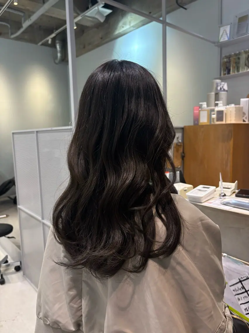 セミロング ヘアカラー 長谷川 ななこのヘアスタイル