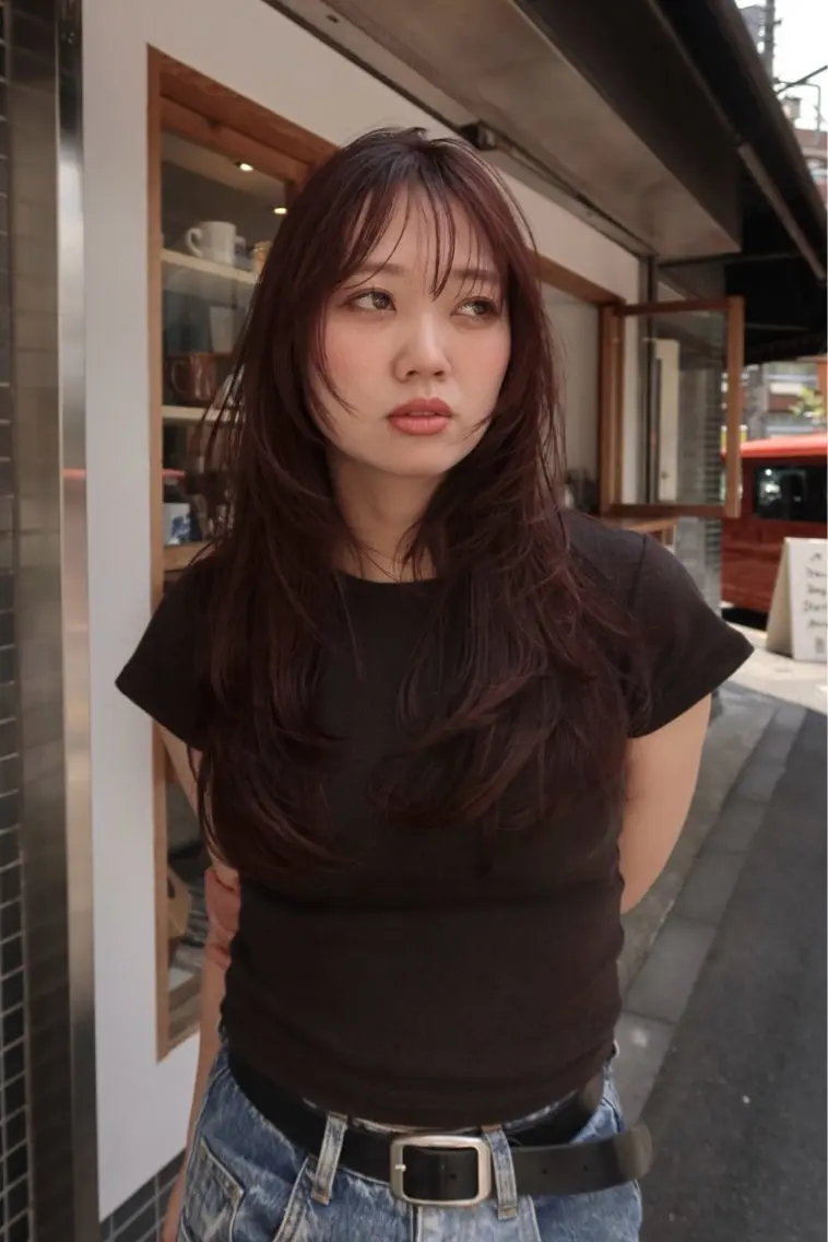 ロング カラー レイヤーカット コハラ マリのヘアスタイル