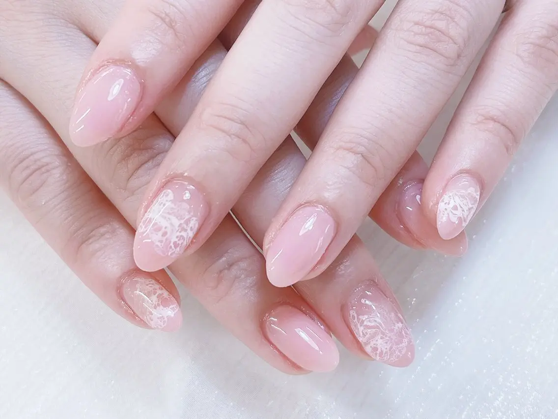 ネイル チークネイル 成人式 フレンチネイル グラデーション 氷ネイル・うるうるネイル ハンドネイル DUO   MI nail salonのネイルデザイン