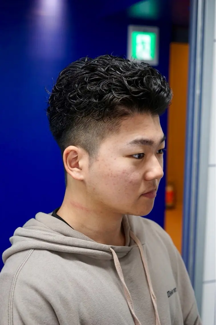 再現性 men's カット+極道パーマ💥の写真