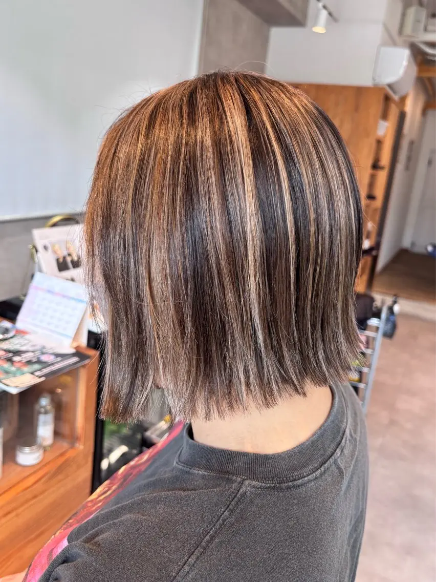 ショート カラー ハイライトカラー ボブ ハイライト ヘアカラー SAYA🌱 ブリーチ/ボブ/のヘアスタイル
