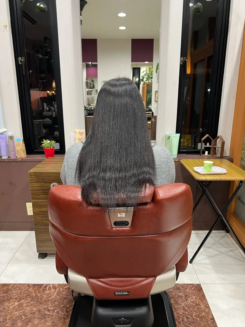 ロング 髪質改善 縮毛矯正 トリートメント カット ヘアカラー 藤田 竜成のヘアスタイル