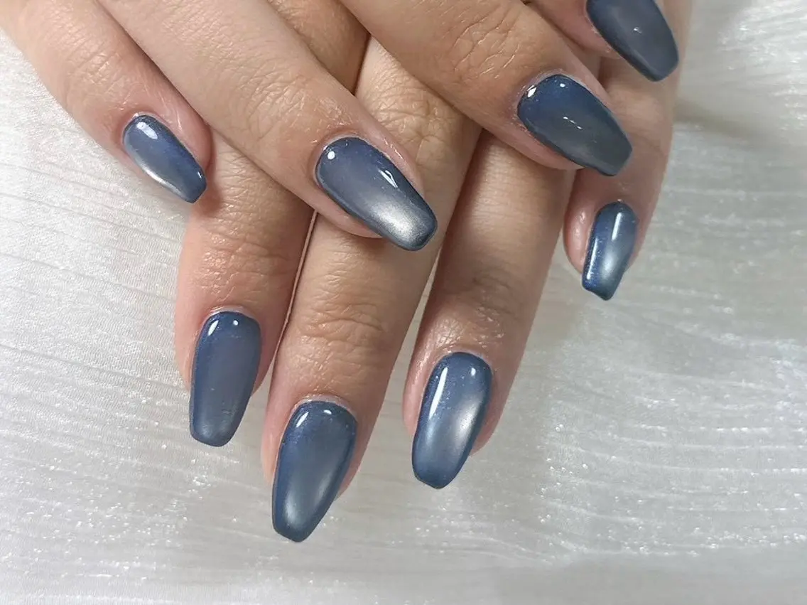 ネイル オーロラネイル フットネイル フレンチネイル ジェルネイル マグネットネイル mogunail &blowのネイルデザイン
